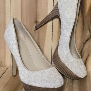 NINE WEST GORGEOUS Gwynn Womens 7 M Platform Ivory Crochet Stiletto Heels Pumps